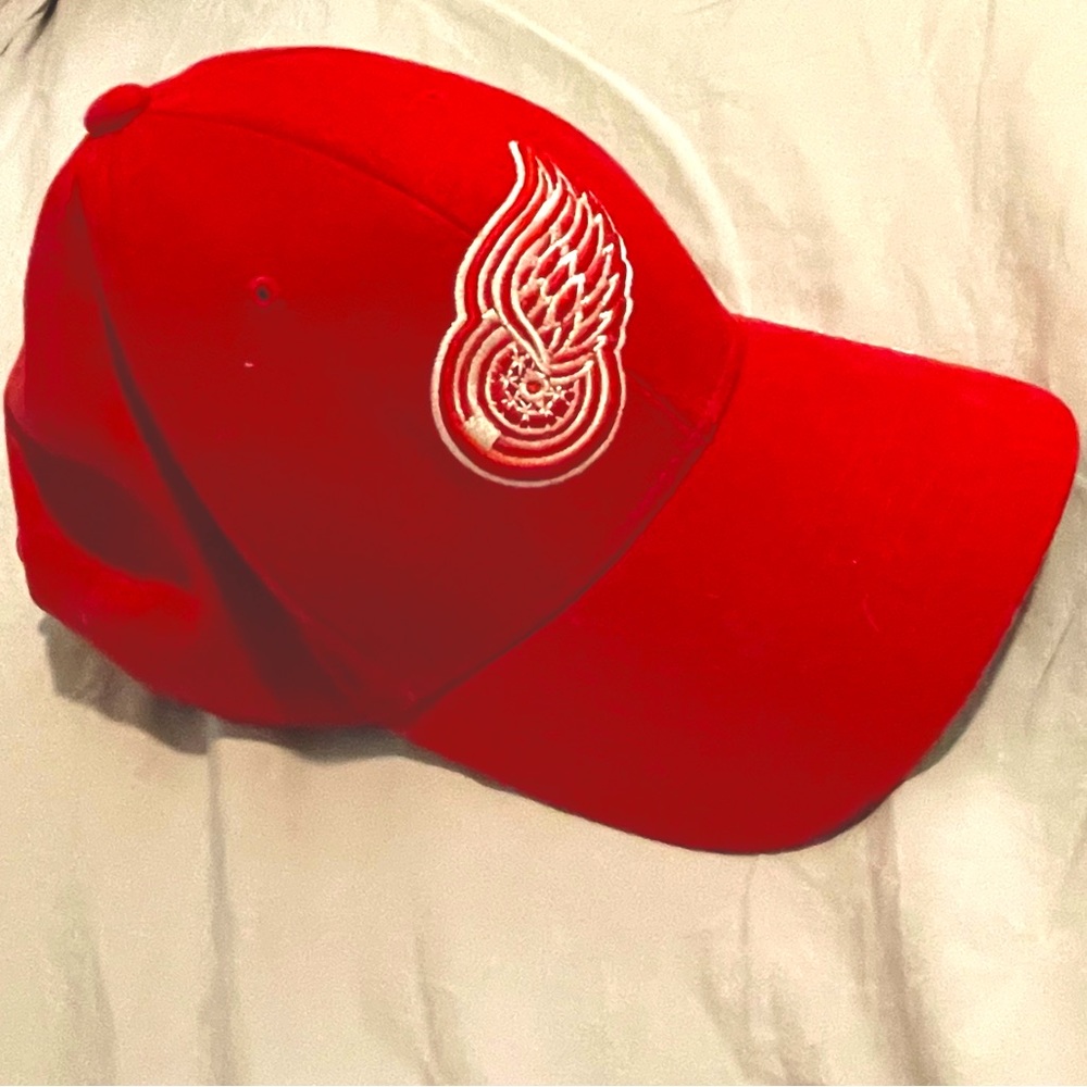 RED WINGS Hat